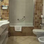 Jr Elba International Hotel 4*