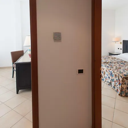 Hotel Th - Grand Elba International 4*