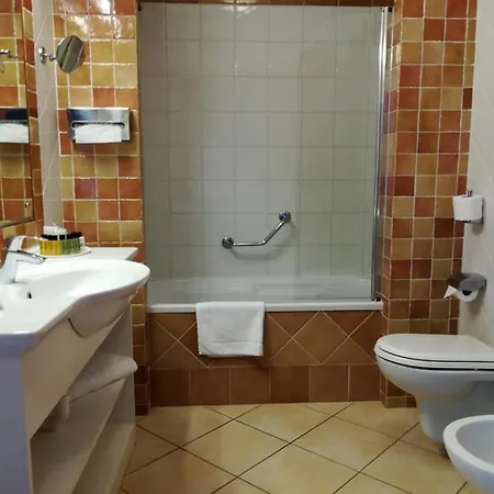 Jr Elba International Hotel