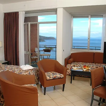 Th - Grand Elba International Каполивери