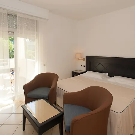 Th - Grand Elba International Каполивери